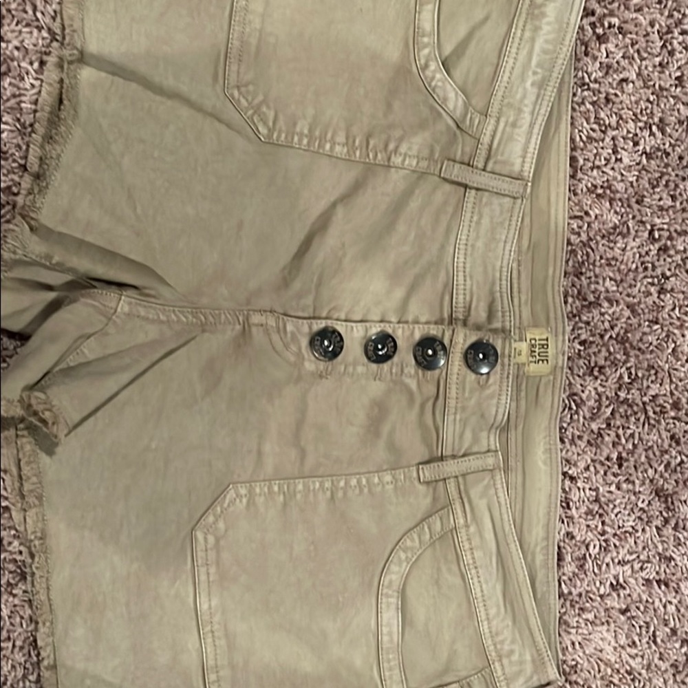 True craft khaki shorts